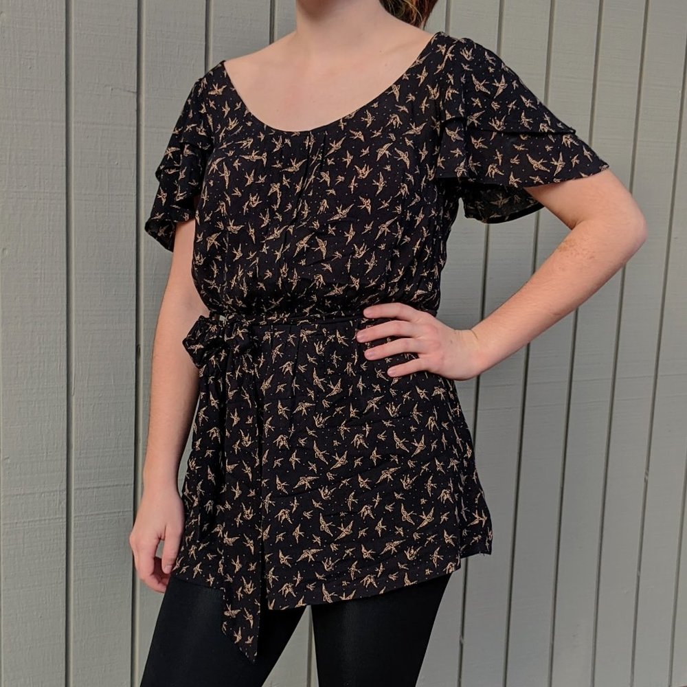 Forever 21 Birds Flutter Sleeve Top, Sz. S